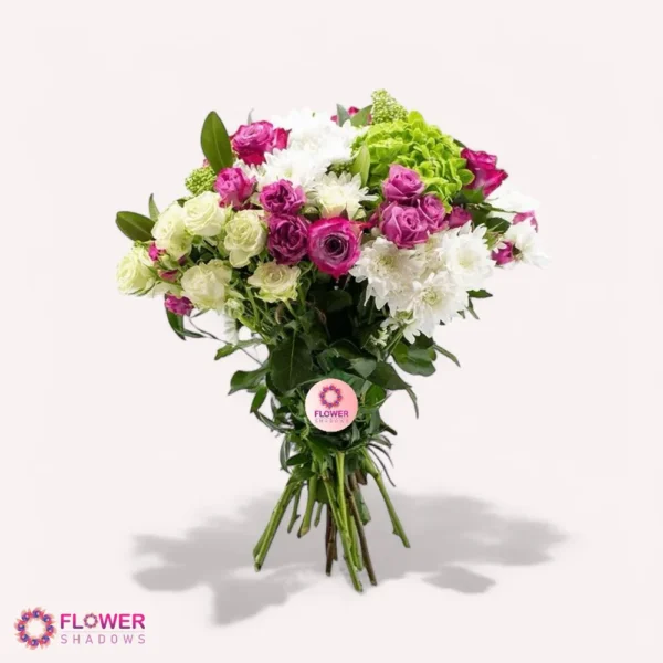 ⁦Baby Rose & Rose | Hand Bouquet⁩ - الصورة ⁦2⁩