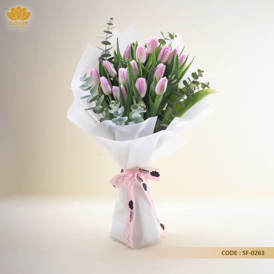 pink tulip bouquet